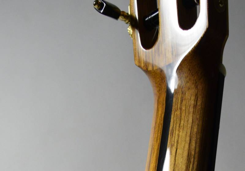 French polish of shellac finish