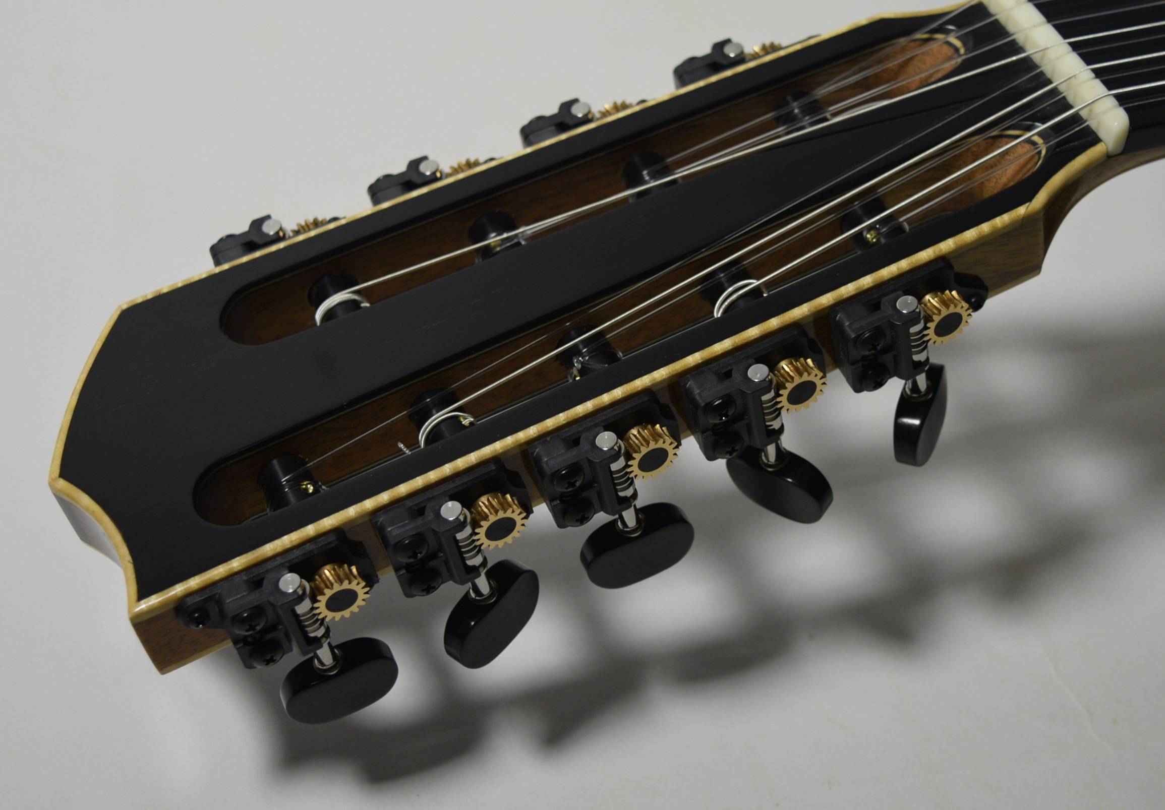 A nine string modern guitar for the barque repertoire